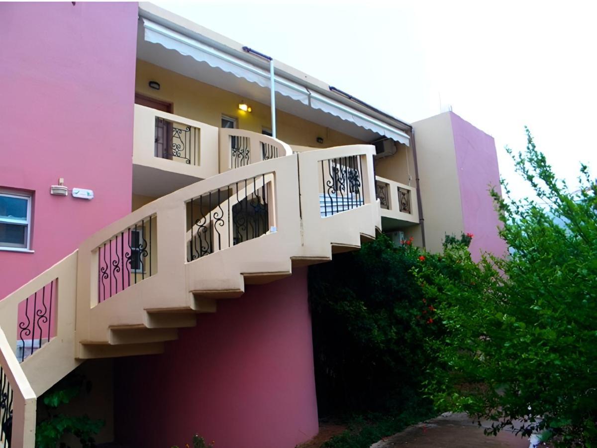 Mediterranean Sea Top Floor Палиохора Екстериор снимка