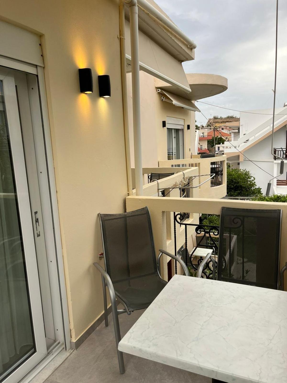 Mediterranean Sea Top Floor Палиохора Екстериор снимка
