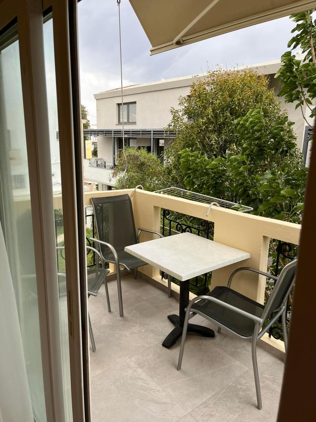 Mediterranean Sea Top Floor Палиохора Екстериор снимка
