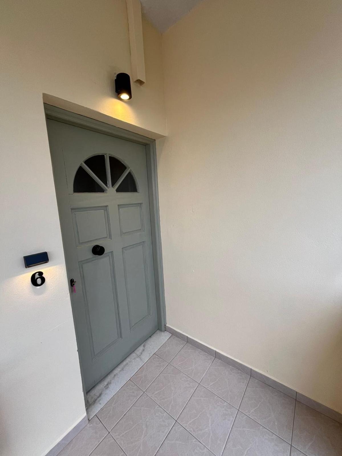 Mediterranean Sea Top Floor Палиохора Екстериор снимка