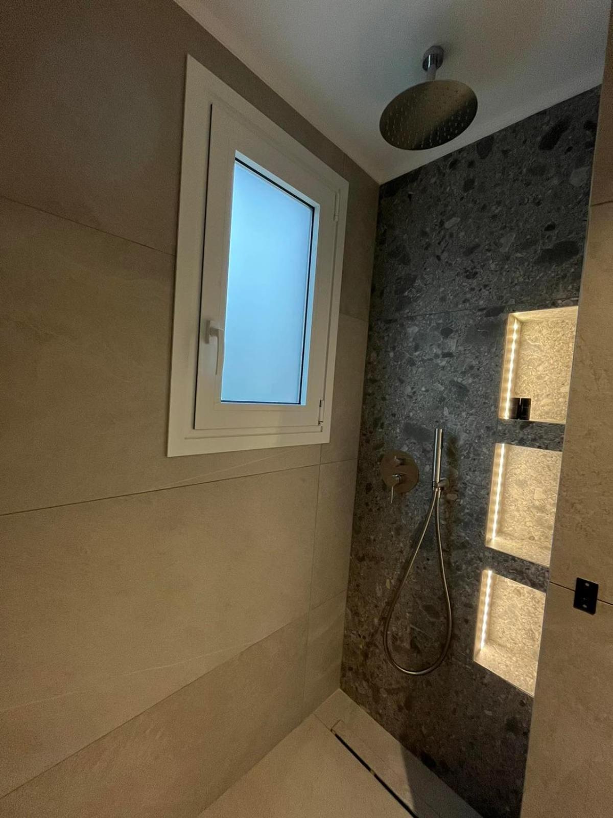 Mediterranean Sea Top Floor Палиохора Екстериор снимка